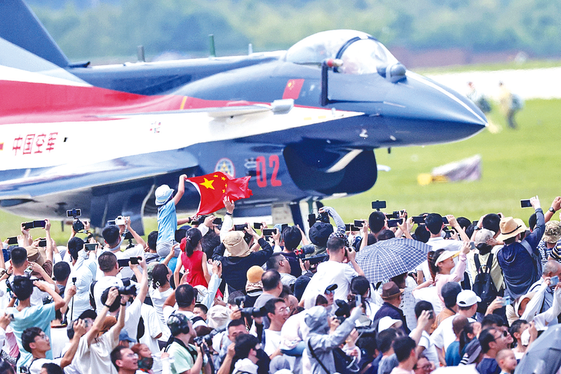 草逼抽插内射视频长春航空展迎来首个公众日